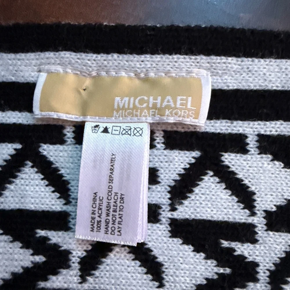BUNDLE of 2 Michael Kors Scarves size OS